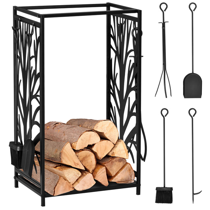 Kaminholzregal aus Stahl mit Baum-Motiv und Brennholz, daneben die vier Kaminwerkzeuge einzeln